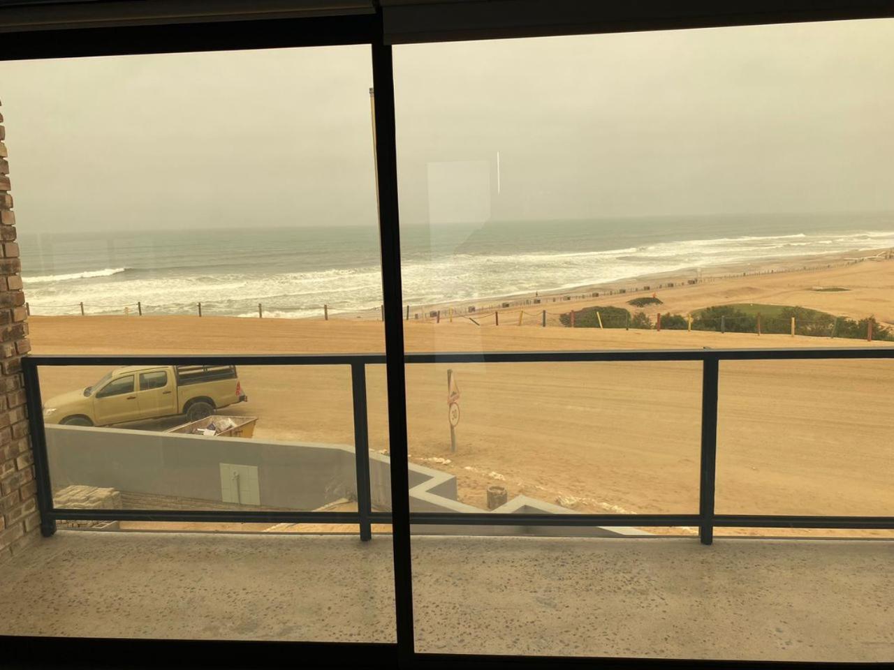 Diestrandwolf Sea View Self Catering Henties Bay Экстерьер фото
